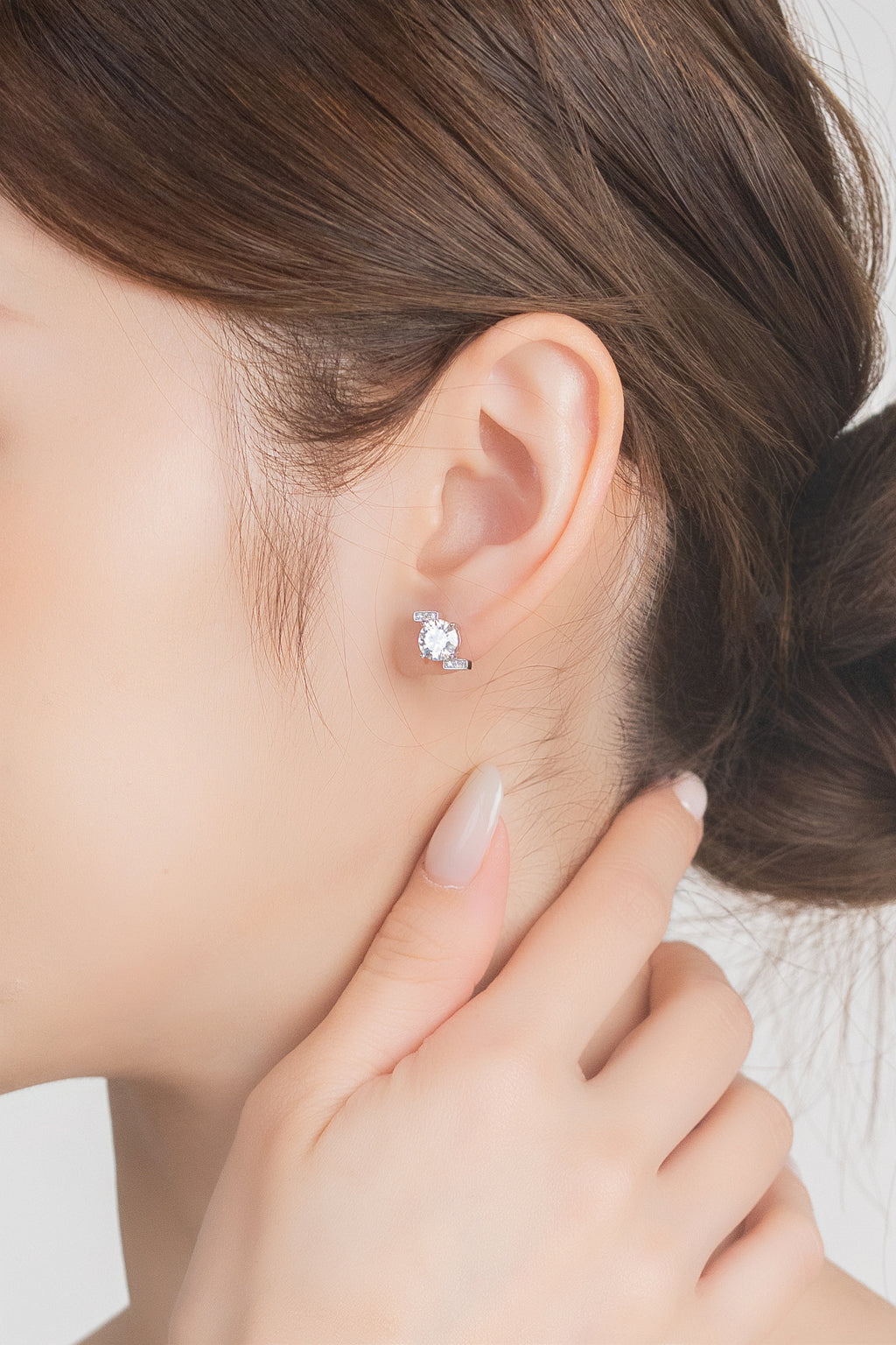 RADIANT PRISM STUD EARRINGS
