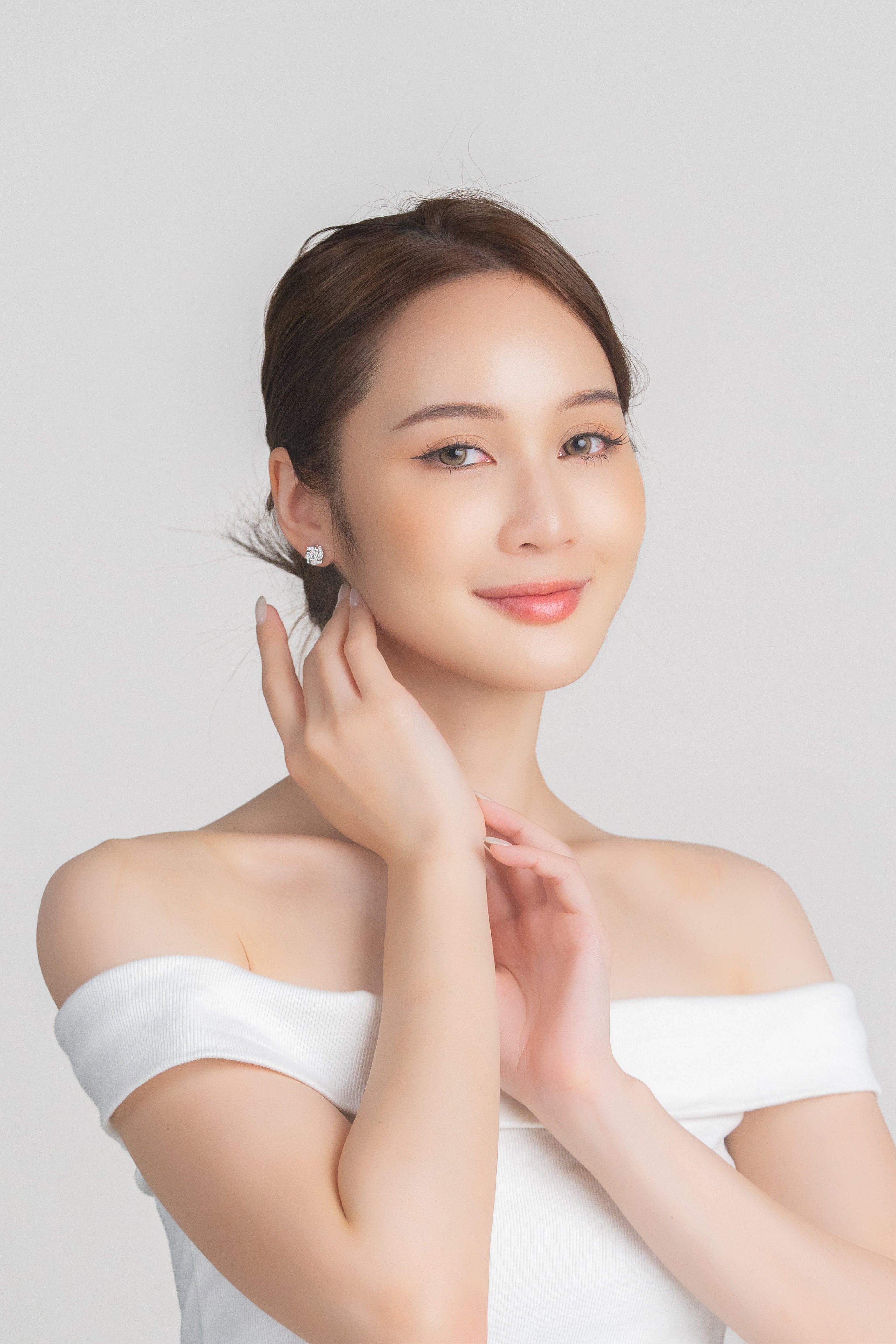 INTERLOCK ROYALE STUD EARRINGS