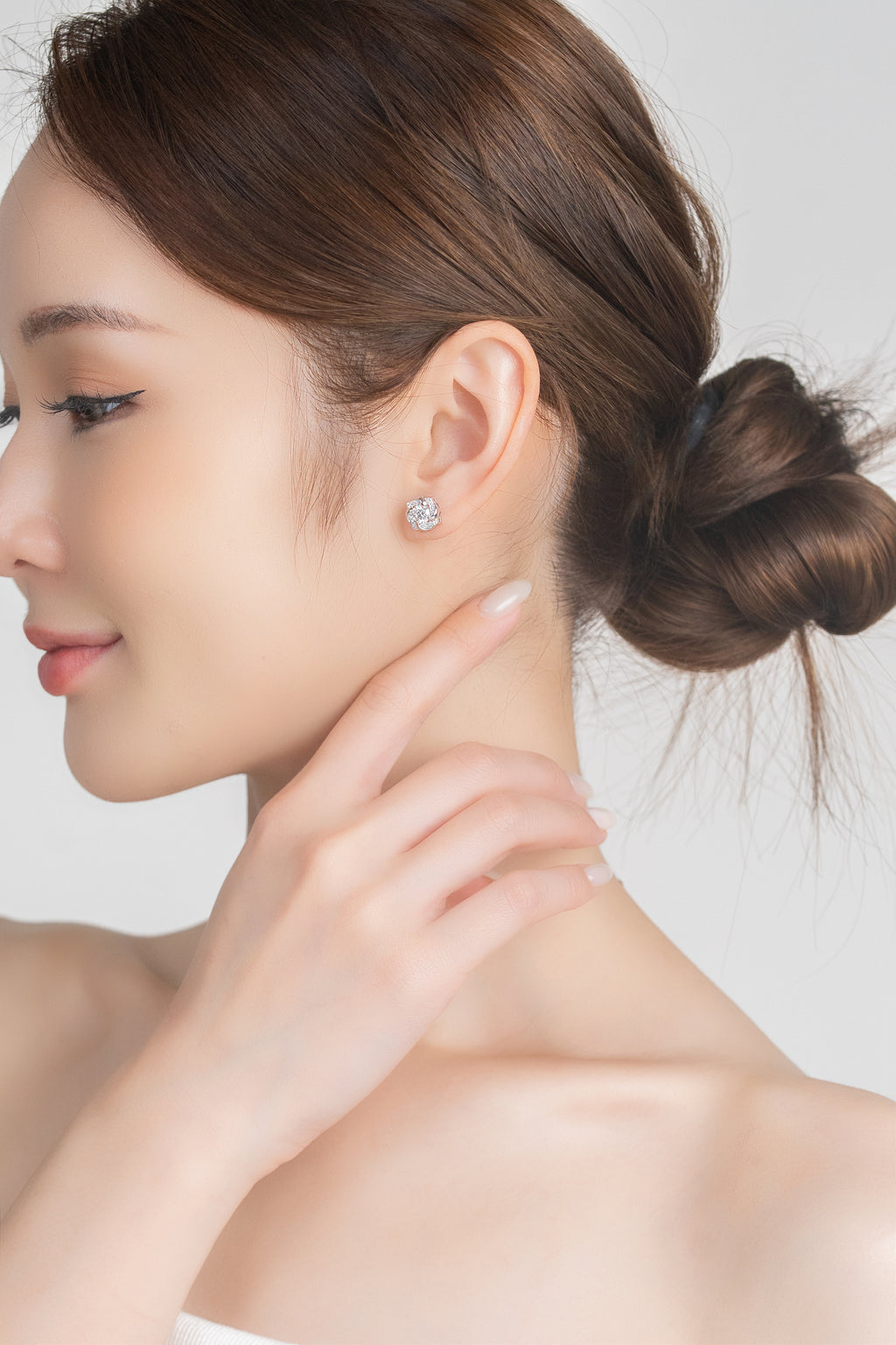 INTERLOCK ROYALE STUD EARRINGS