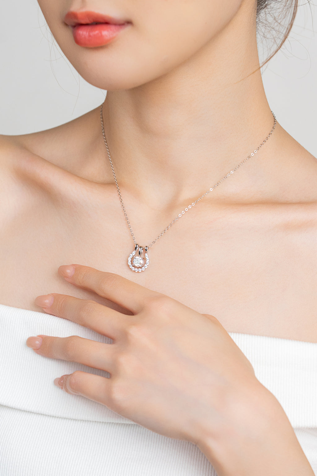 HALO D'AMOUR NECKLACE