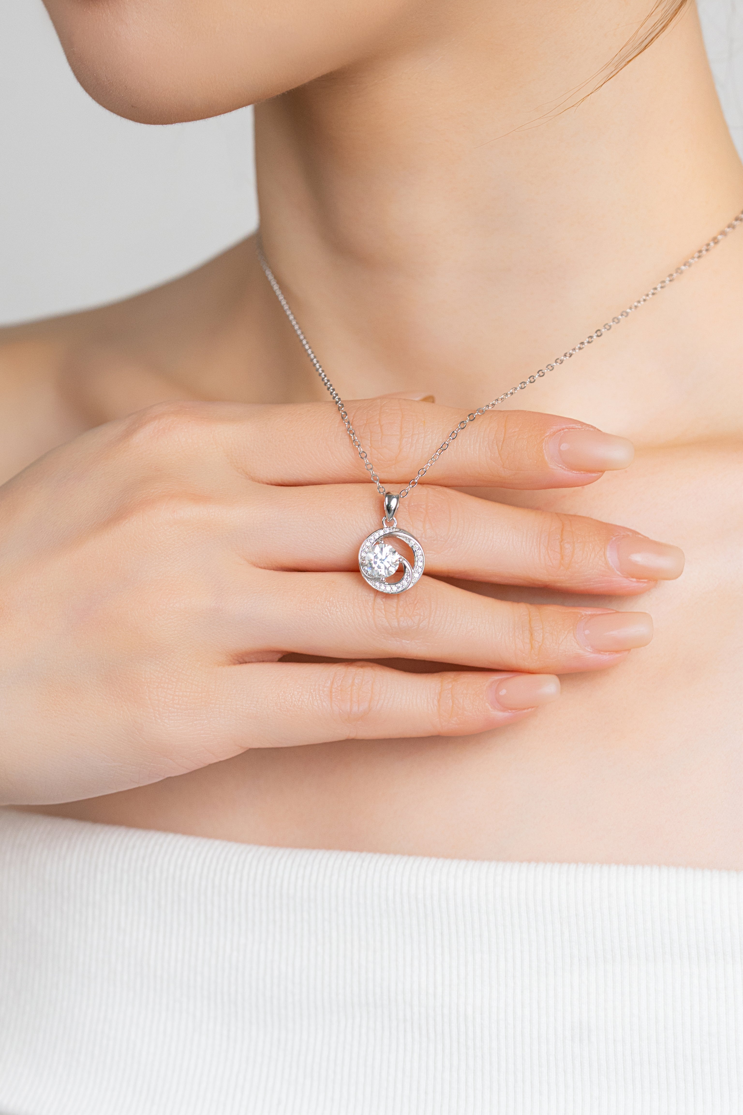 LUNAR EMBRACE NECKLACE