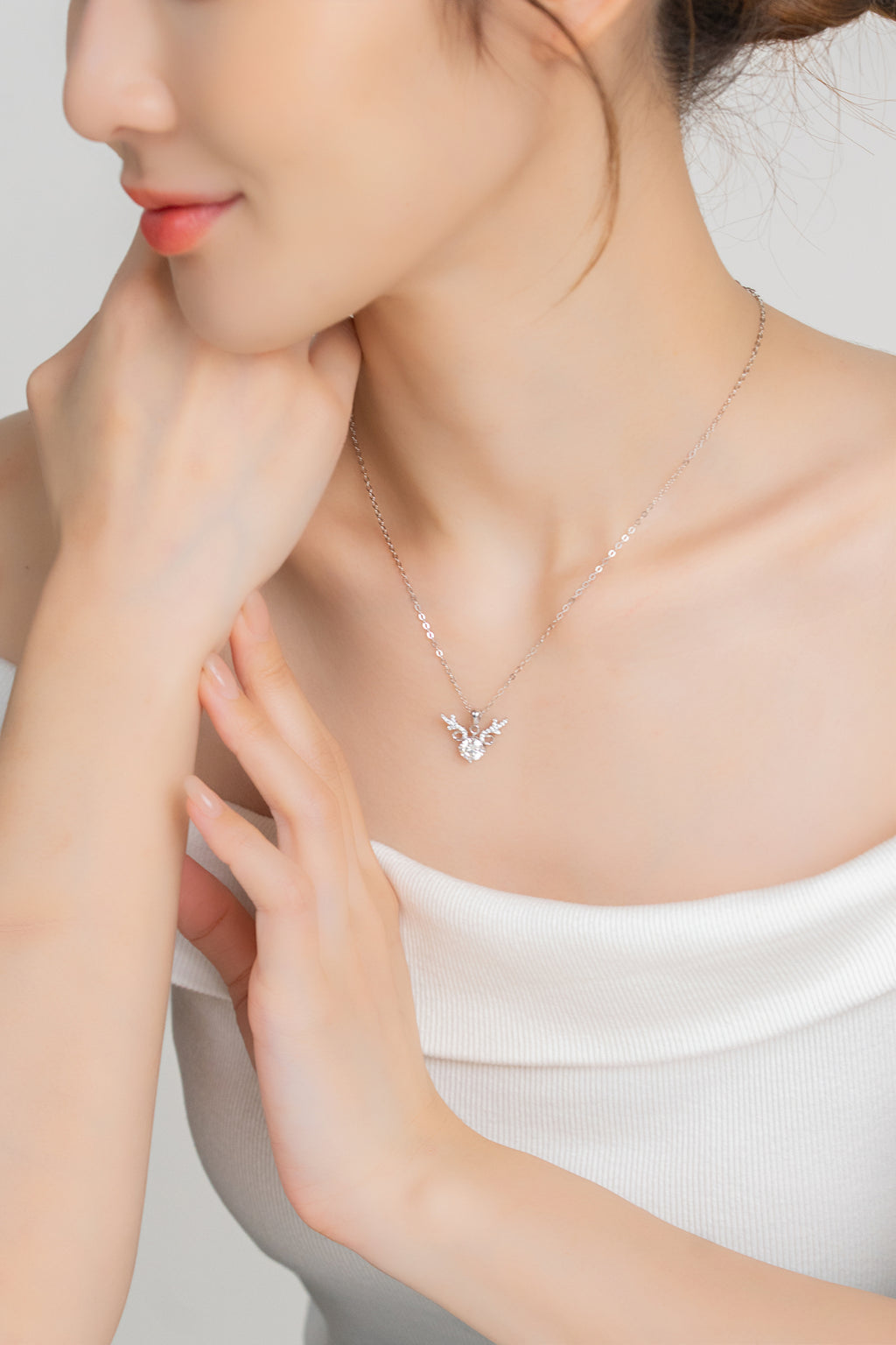 CELESTINE ANTLER NECKLACE