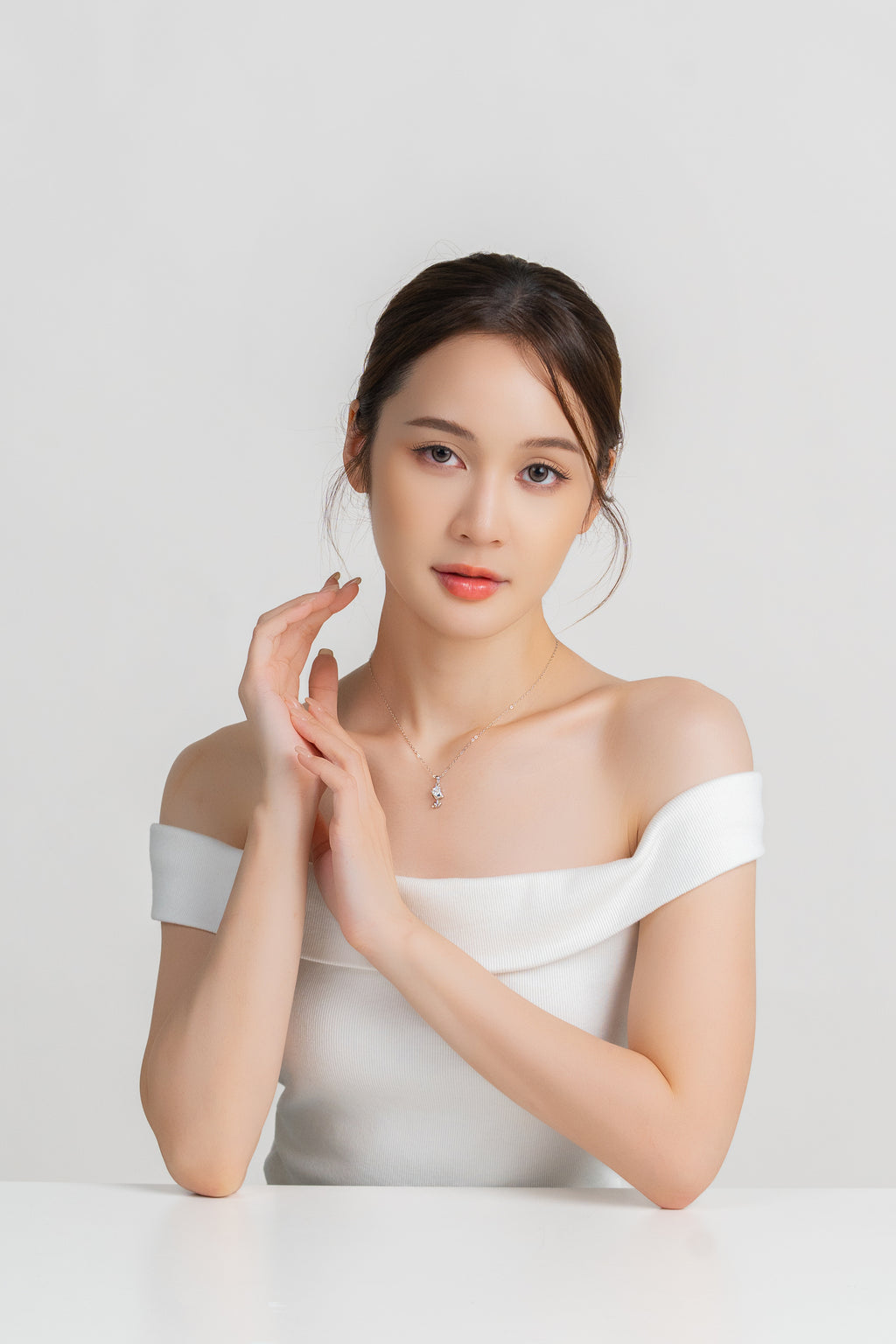 FLEUR ECLAT NECKLACE