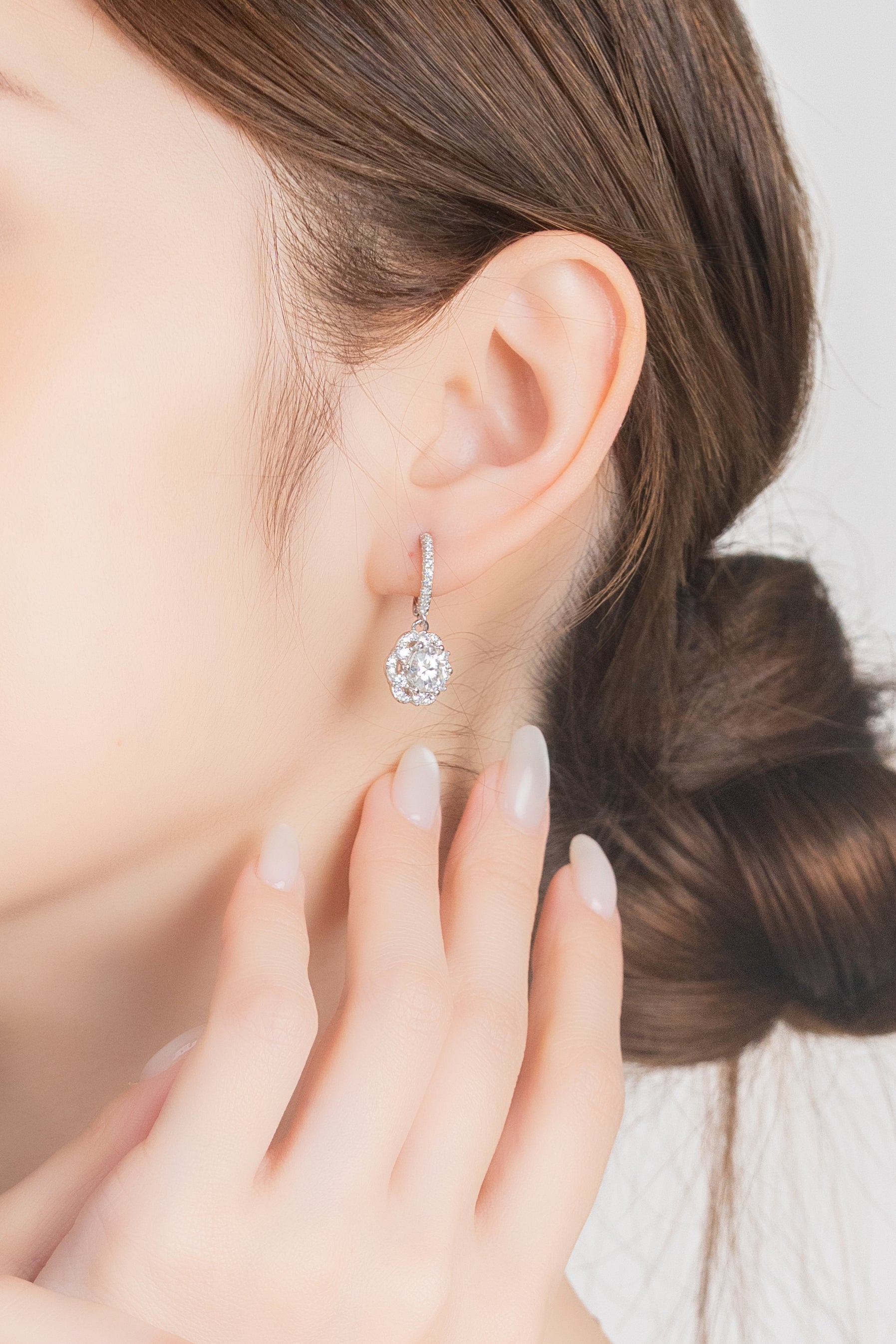 RADIANCE DROP EARRINGS