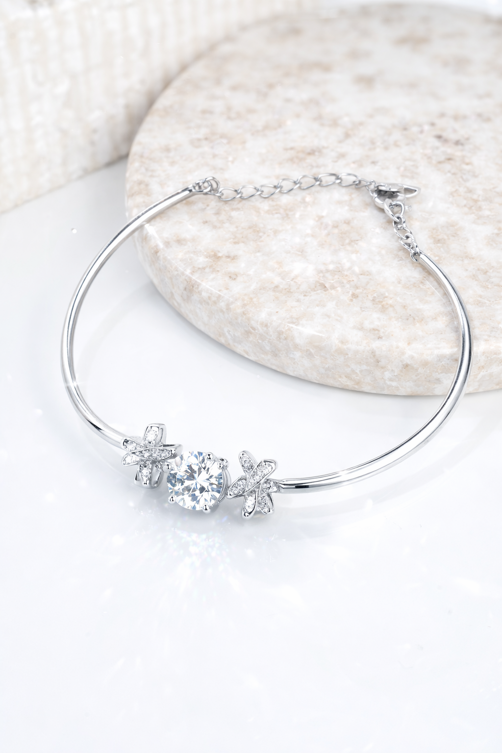 ETERNAL EMBRANCE BRACELET