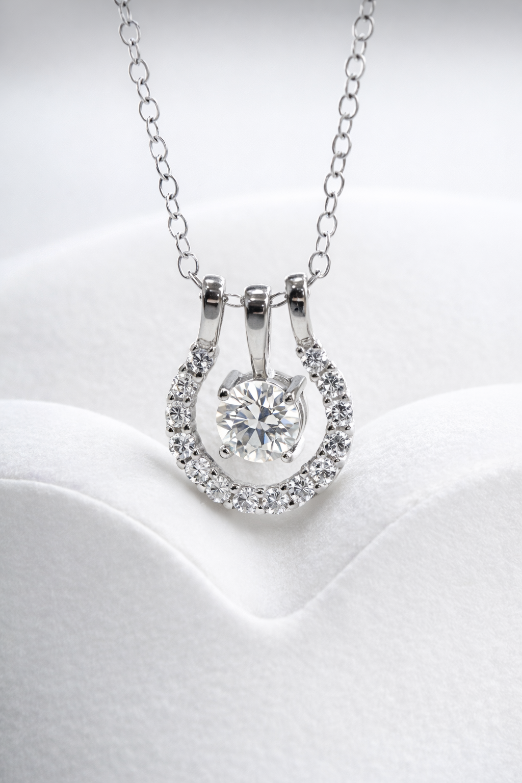 HALO D'AMOUR NECKLACE