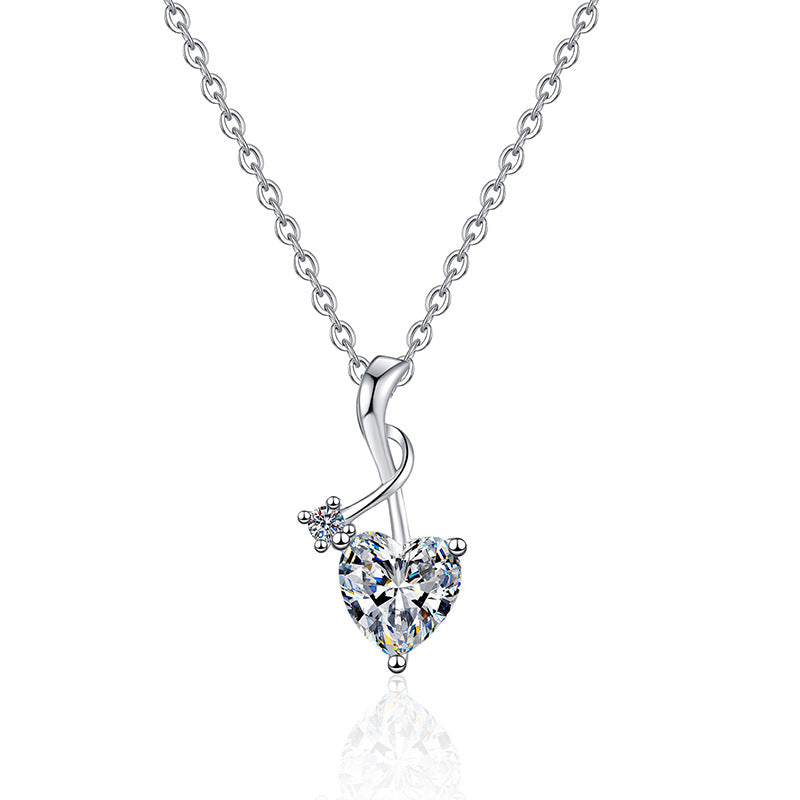 ETERNELLE HEART NECKLACE