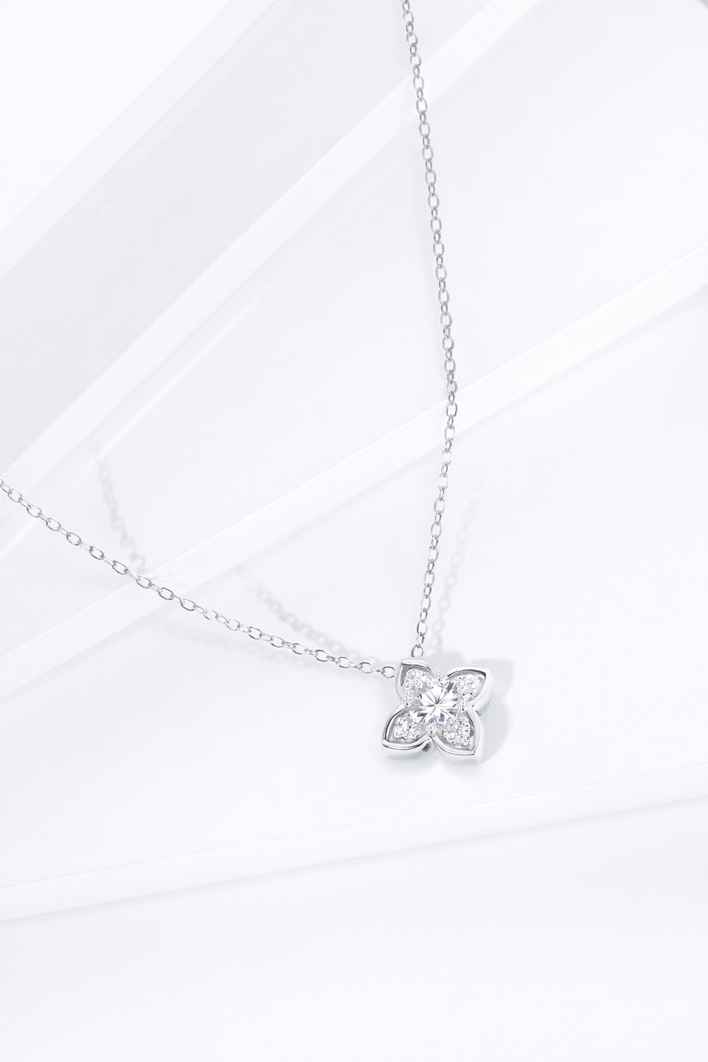 FLEUR LUMIERE NECKLACE