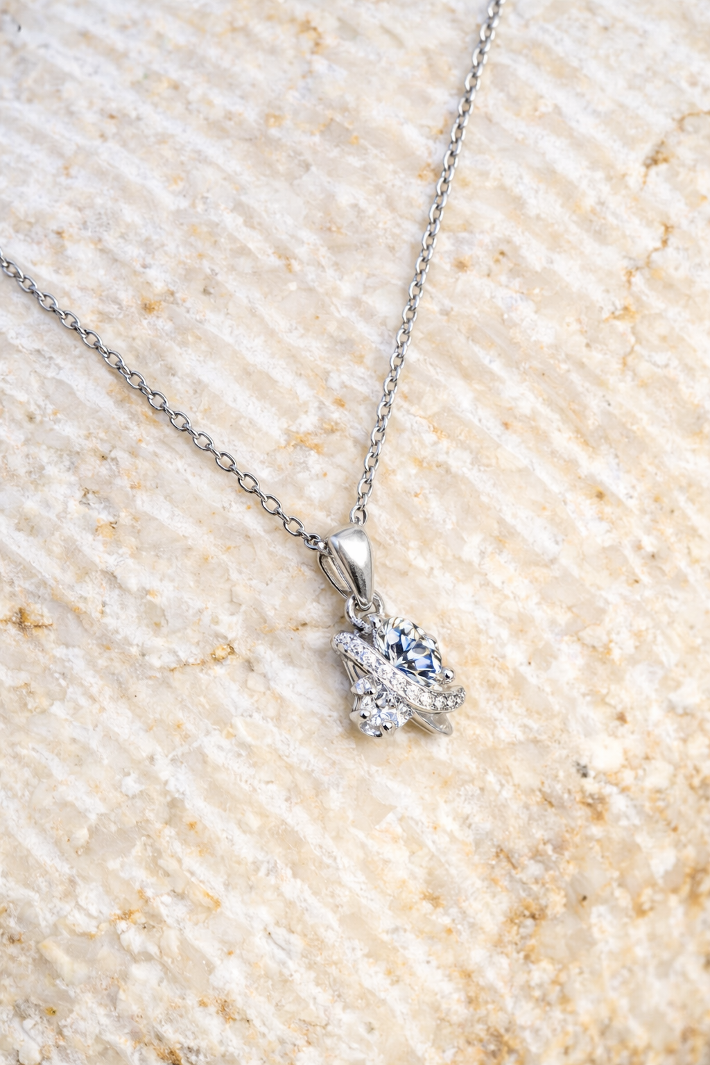CELESTIAL VEIL NECKLACE