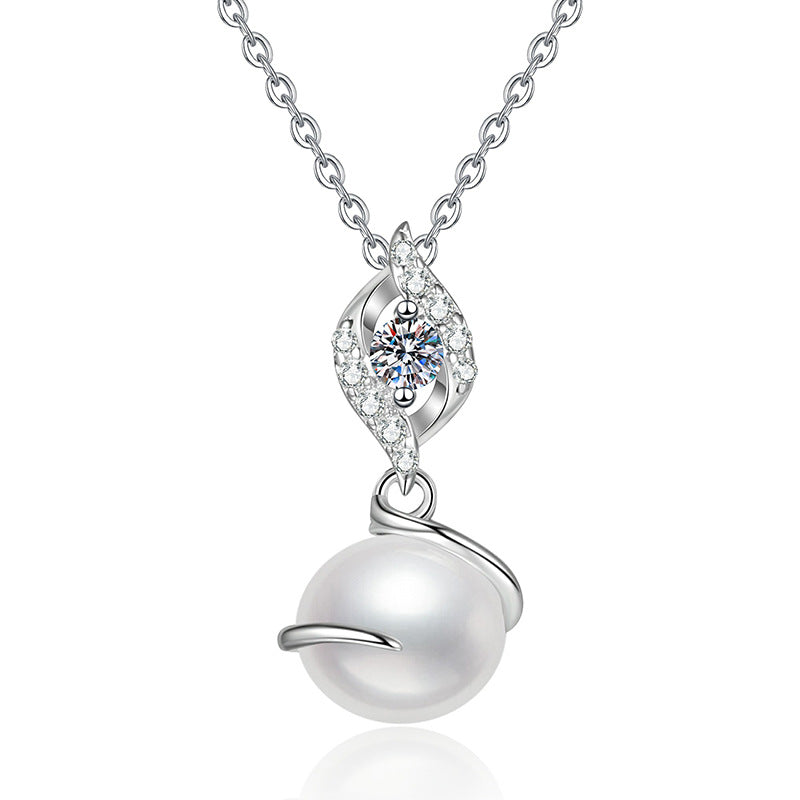 CELESTE EMBRACE NECKLACE